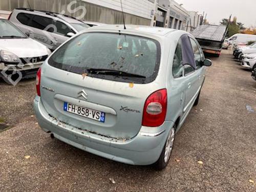 Fuse box CITROËN XSARA PICASSO (N68) 1.6 HDi | BP21749894E1 