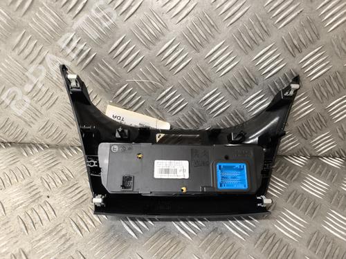 Climate control PEUGEOT 208 I (CA_, CC_) 1.6 BlueHDi 100 | BP25118023I5 
