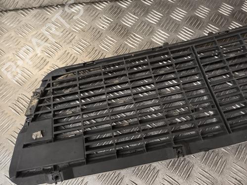 Grille MERCEDES-BENZ E-CLASS (W210) E 220 CDI (210.006) | BP21741051C40 