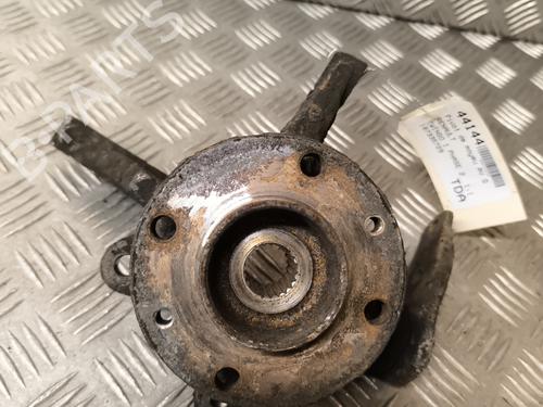 Used Left front steering knuckle RENAULT TWINGO I (C06_) 1.2 (C066, C068) (58 hp) 26598980