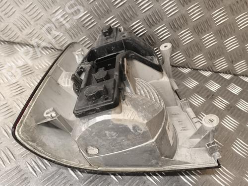 Right taillight VW TOURAN (1T1, 1T2) 1.9 TDI | BP27617999C35