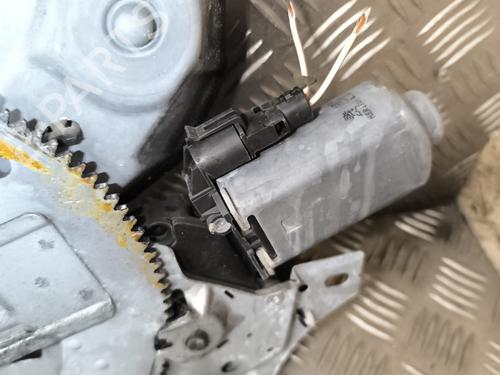 Front right window mechanism RENAULT LAGUNA I (B56_, 556_) 1.9 dCi (B56W) | BP26574097C23 