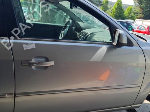 Used Right front door FORD MONDEO III (B5Y) 2.0 16V TDDi / TDCi (115 hp) 26662865