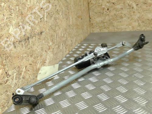 Used Front wiper motor Front wiper motor RENAULT KANGOO Express (FW0/1_) Z.E. (FW0Z, FW1Z) (60 hp) 21741884 21741884