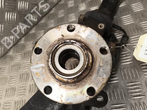 Venstre Styrespindel Lejehus VW PASSAT B5.5 (3B3) 1.9 TDI | BP26156892M25 