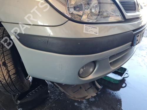 Used Front bumper RENAULT SCÉNIC I MPV (JA0/1_, FA0_) 1.9 dCi (JA05, JA1F) (102 hp) 24963342