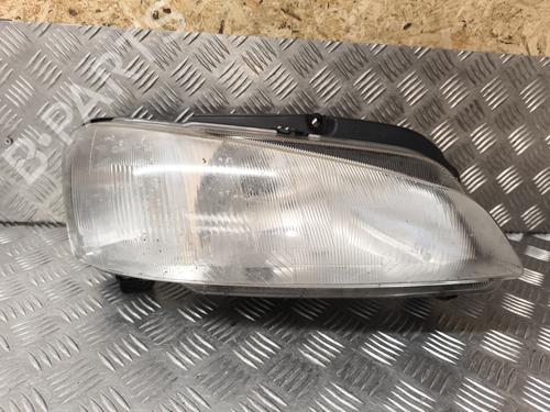 Højre forlygte PEUGEOT 106 II (1A_, 1C_) 1.1 i (60 hp) 28682941