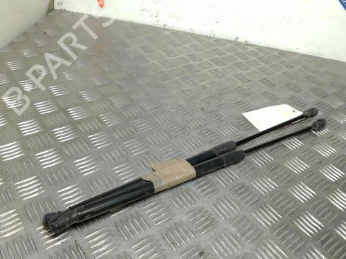 Used Tailgate lift support MERCEDES-BENZ B-CLASS Sports Tourer (W246, W242) B 180 CDI (246.200) (109 hp) 21738239