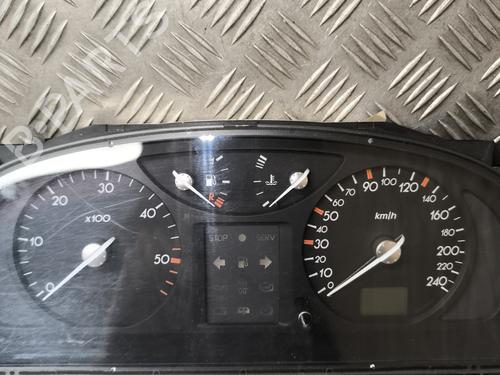Instrument cluster RENAULT LAGUNA II (BG0/1_) 1.9 dCi (BG08, BG0G) | BP23773322C47 
