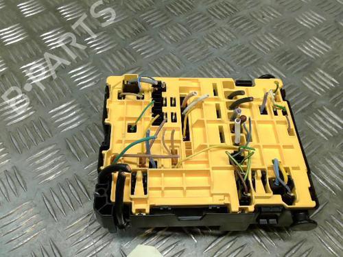 Used Fuse box PEUGEOT 208 I (CA_, CC_) 1.6 BlueHDi 100 (100 hp) 21749858