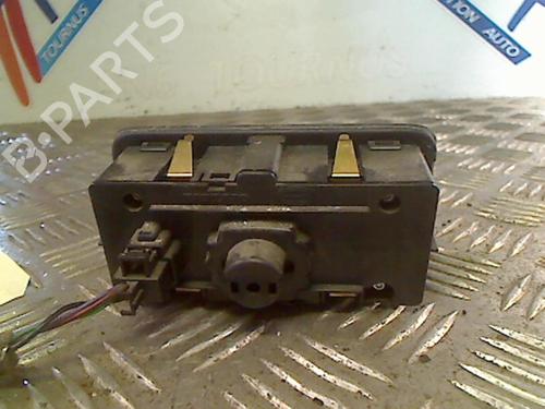 Used Headlight switch VOLVO V70 III (135) D5 (205 hp) 21747338