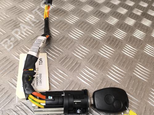 Used Ignition barrel DACIA SANDERO 1.2 16V (75 hp) 29014858