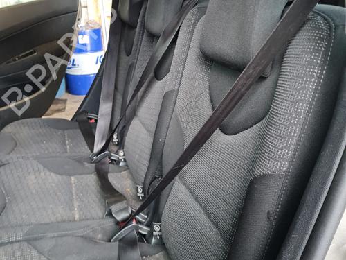 Rear seat PEUGEOT 308 SW I (4E_, 4H_) 1.6 HDi | BP29914567C17