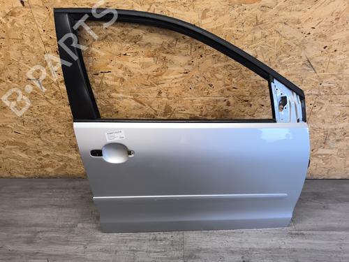 Used Right front door VW POLO IV (9N_, 9A_) 1.4 TDI (80 hp) 23905040