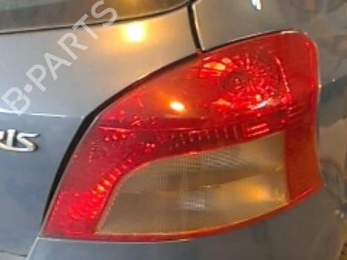 Used Right taillight TOYOTA YARIS (_P9_) 1.0 VVT-i (KSP90_, KSP90R) (69 hp) 21752293