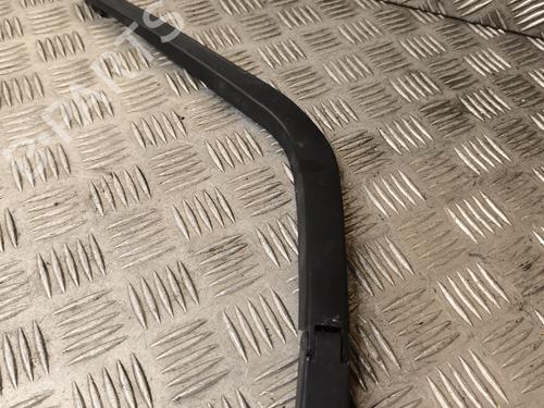 Used Rear windshield wiper arm LAND ROVER FREELANDER I (L314) 2.0 Td4 4x4 (112 hp) 26707837