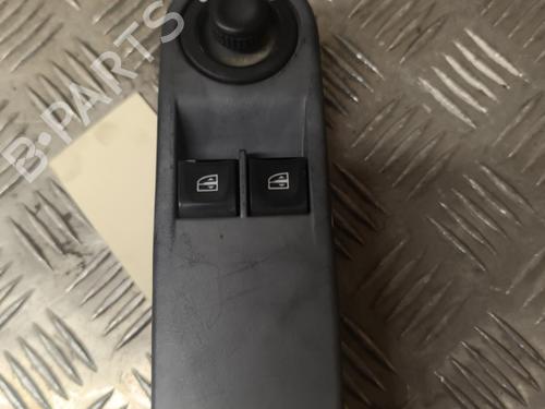 Used Left front window switch RENAULT CLIO IV (BH_) 1.5 dCi 90 (90 hp) 21729581