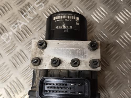 Used ABS pump PEUGEOT 206 Hatchback (2A/C) 1.4 i (75 hp) 25037789