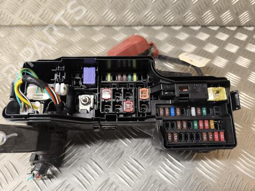 Fuse box PEUGEOT 108 1.0 VTi 72 | BP25735427E1 