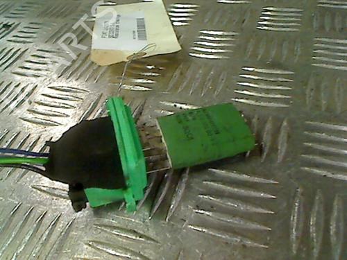 Used Heater resistor FIAT SEICENTO / 600 (187_) 1.1 (187AXB, 187AXB1A, 187AXC1A02) (54 hp) 21739300