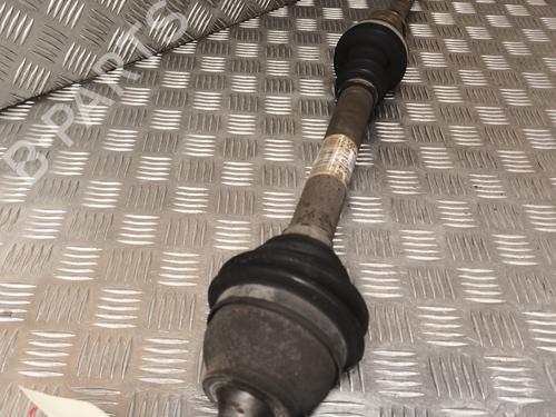 Used Right front driveshaft PEUGEOT 308 I (4A_, 4C_) 1.4 16V (98 hp) 25918621