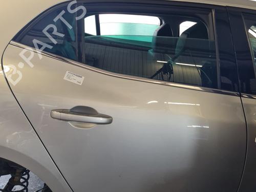 Used Right rear door RENAULT MEGANE IV Hatchback (B9A/M/N_) 1.5 dCi 110 (B9A3) (110 hp) 28952496