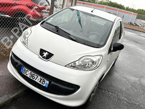 Left headlight PEUGEOT 107 (PM_, PN_) 1.0 | BP27727161C28 