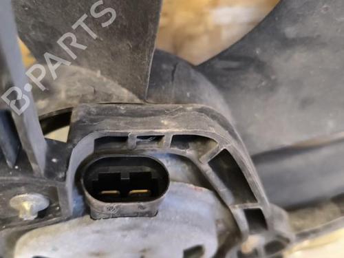 Køleventilator elektrisk RENAULT TRAFIC II Van (FL) 1.9 dCi 80 (FL0B) (82 hp) 21737388