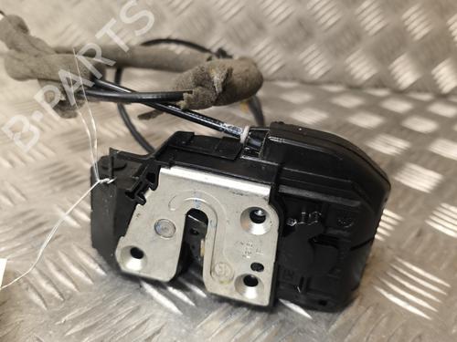 Used Front right lock NISSAN MICRA III (K12) 1.2 16V (65 hp) 22006787