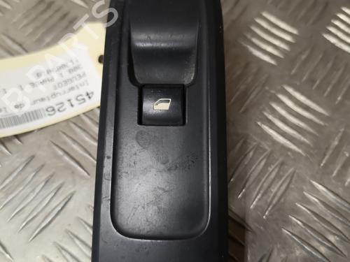 Used Right front window switch PEUGEOT 308 I (4A_, 4C_) 1.6 HDi (109 hp) 29611789