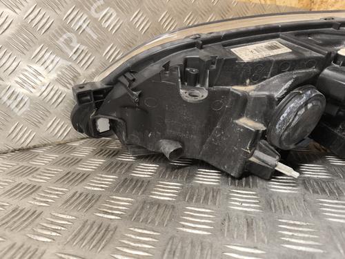 Right headlight CITROËN C4 I (LC_) 1.6 HDi | BP24665943C29 