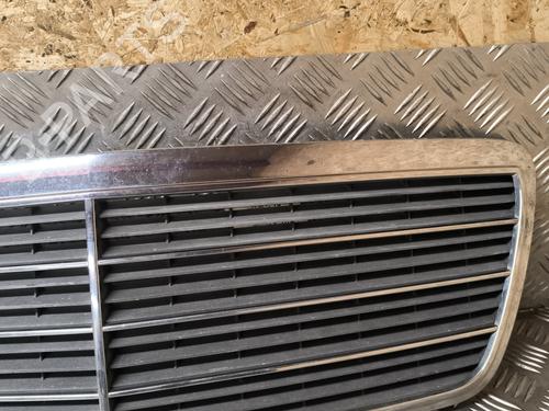 Grille MERCEDES-BENZ E-CLASS (W210) E 220 CDI (210.006) | BP21741051C40 