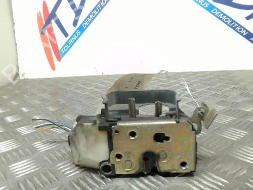 Used Front left lock FIAT PUNTO (176_) 60 1.2 (176AP, 176AR, 176AQ, 176BB) (60 hp) 21738026
