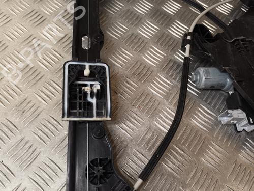 Lève-vitre avant droit PEUGEOT 208 II (UB_, UP_, UW_, UJ_) 1.2 PureTech 75 | BP27571728C23
