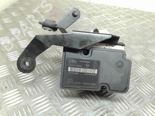 Used ABS pump RENAULT MEGANE III Hatchback (BZ0/1_, B3_) 1.5 dCi (106 hp) 21734378