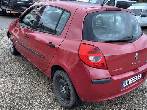 Left front seat RENAULT CLIO III (BR0/1, CR0/1) 1.5 dCi (BR17, CR17) | BP31025775C15