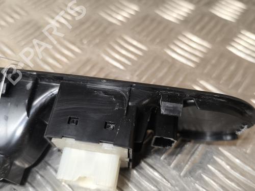 Left front window switch RENAULT TWINGO III (BCM_, BCA_) 1.0 SCe 65 (BCMJ) | BP22011787I27 