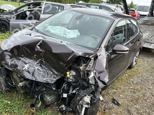 Used Parts PEUGEOT 208 I (CA_, CC_) 1.6 HDi (92 hp) 4248324