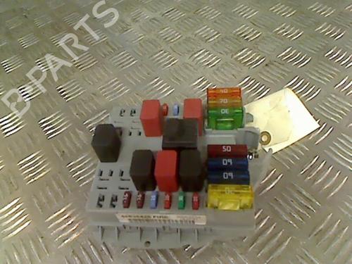 Sikringsdose FIAT PUNTO (188_) 1.2 60 (188.030, .050, .130, .150, .230, .250) (60 hp) 21735923