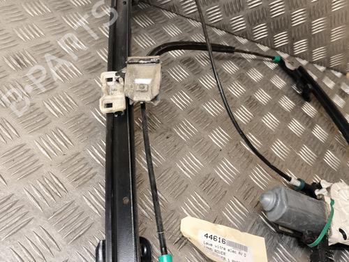 Rudehejsemekanisme Højre foran LAND ROVER FREELANDER I (L314) 2.0 Td4 4x4 | BP24148114C23 