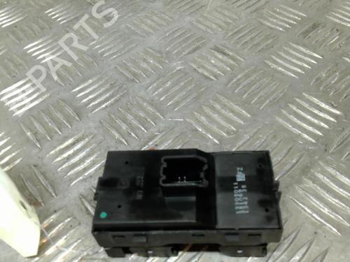Venstre fortil elrude kontakt OPEL MERIVA B MPV (S10) 1.7 CDTI (75) (100 hp) 21749914