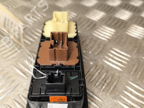 Used Left front window switch Left front window switch DACIA DUSTER (HS_) 1.5 dCi (109 hp) 24978458 24978458