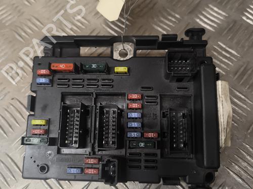 Used Fuse box PEUGEOT PARTNER MPV (5_, G_) 2.0 HDI (90 hp) 30593092