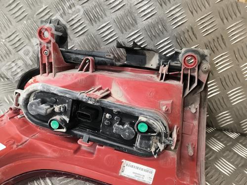 Right taillight PEUGEOT 5008 (0U_, 0E_) 1.6 HDi | BP22015777C35 