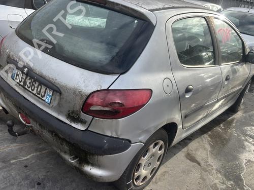 Scheinwerfer links PEUGEOT 206 Hatchback (2A/C) 2.0 HDI 90 | BP30751018C28