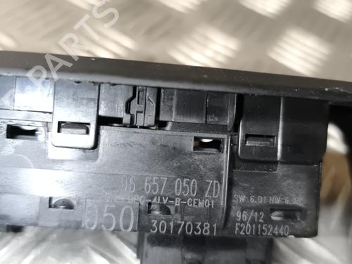 Used Left front window switch Left front window switch CITROËN C4 II (NC_) 1.6 HDi 90 (92 hp) 23773513 23773513