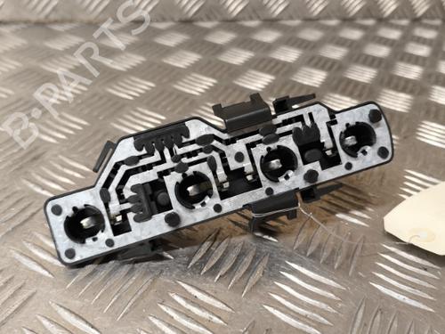 Used Lamp holder VW POLO (6N2) 1.4 (60 hp) 21741351