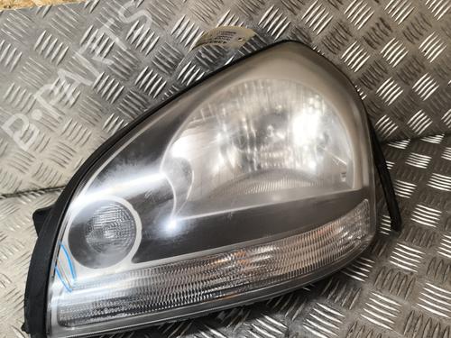 Used Left headlight HYUNDAI TUCSON (JM) 2.0 CRDi All-wheel Drive (140 hp) 22011836