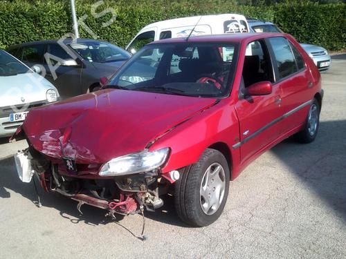 Left taillight PEUGEOT 306 Hatchback (7A, 7C, N3, N5) 1.6 | BP21751355C34 