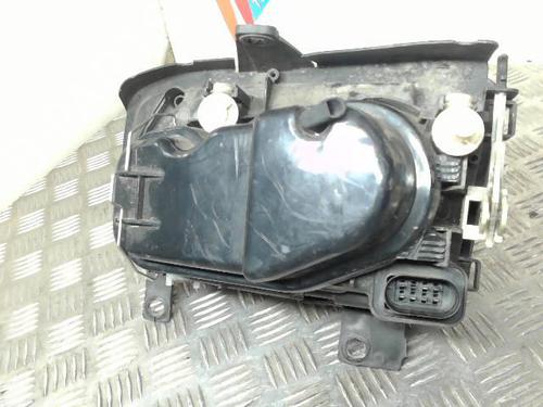 Used Right headlight VW POLO (6N2) 1.4 (60 hp) 21742619
